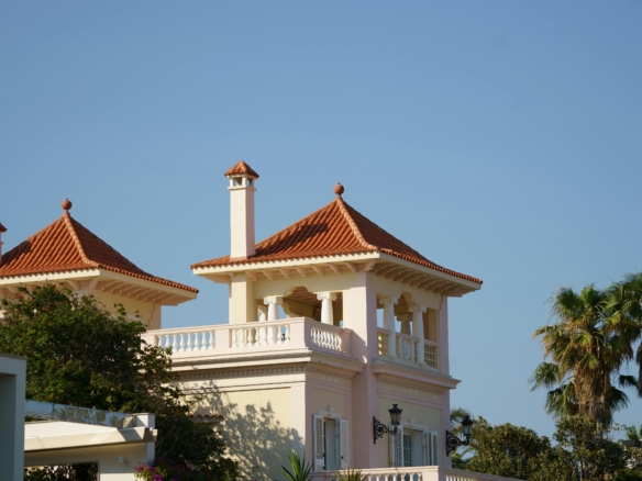 avoid real estate scams